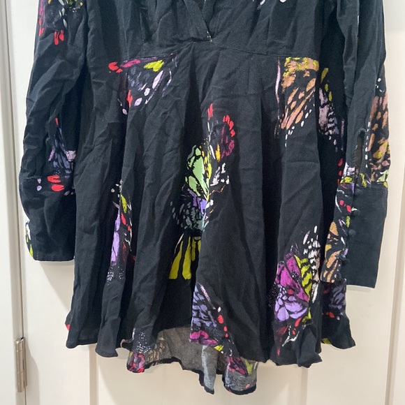 Free People Tunic Black with colorful Butterflies Size Medium - Picture 5 of 11